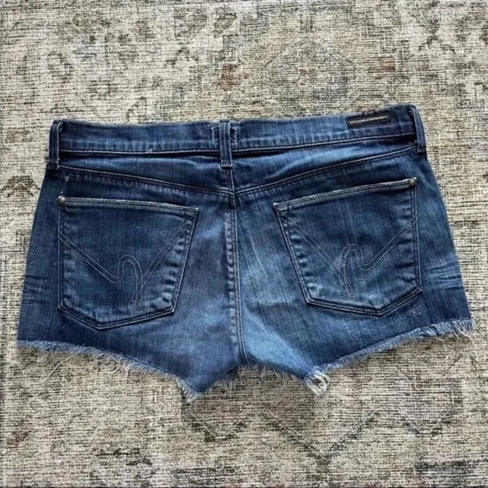 NEW Citizen of humanity Ava denim cut-off shorts size 26 - Picture 2 of 6